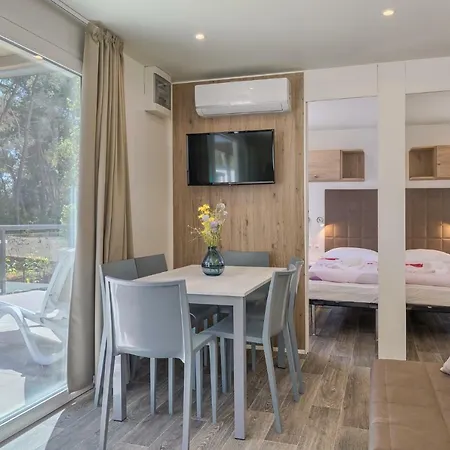 Mobile Homes Camping Santa Marina, Lanterna-2