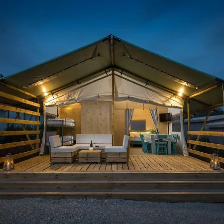 Mobile Homes Camping Santa Marina, Lanterna-3